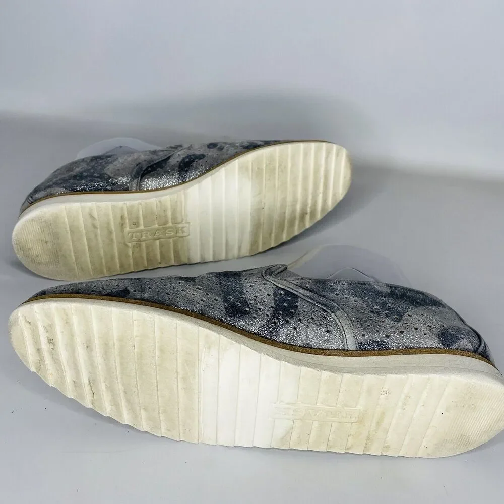 Trask Andi Perforated Metallic‎ Suede Loafer Flats in Pewter Camo Size 8 Comfort